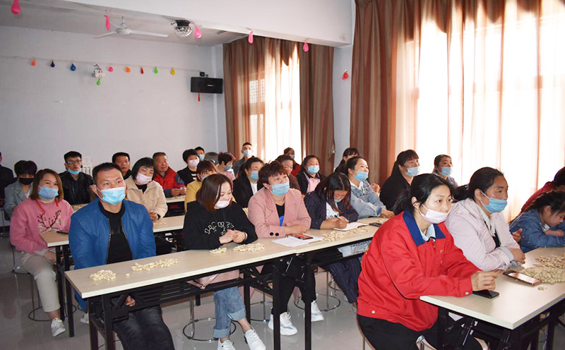 鄉(xiāng)得旺全員學(xué)習(xí)交流傳統(tǒng)文化